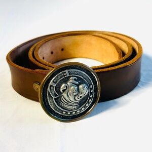 Handmade Round Medallion Bulldog Buckle and Leather Belt Women’s